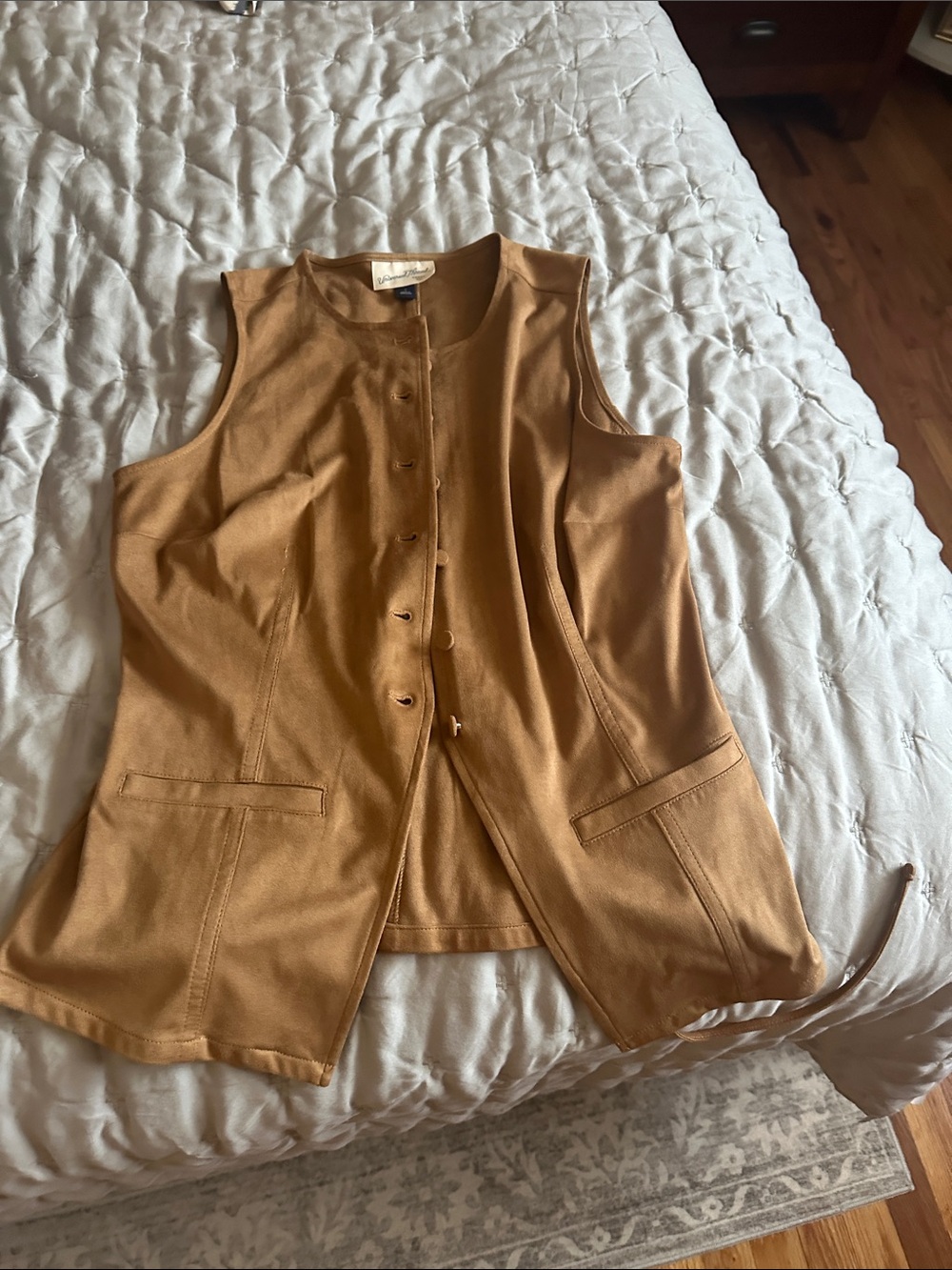 Universal Thread Camel/Tan Sleeveless Button-Front Vest